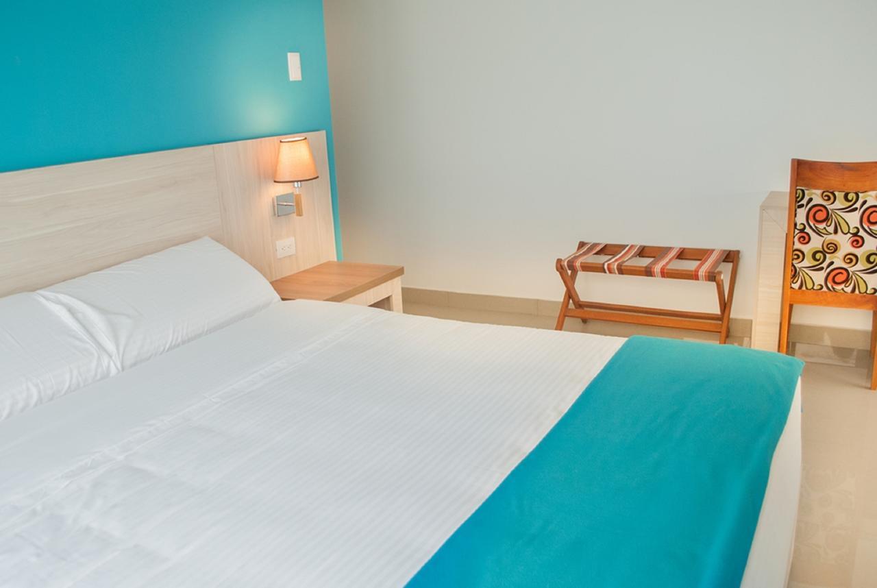 Hotel - Centro Comercial Punta Del Mar Salinas (Santa Elena) Ruang foto