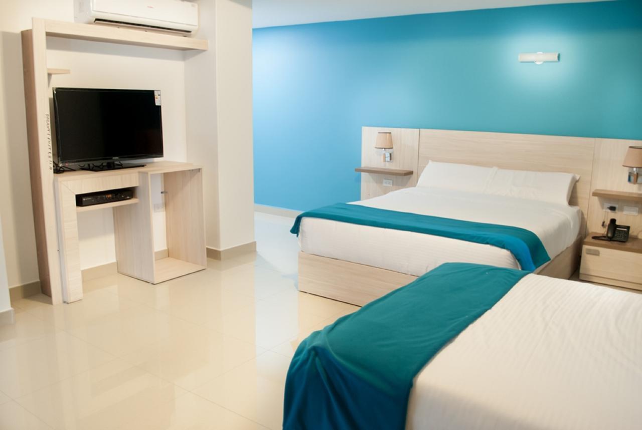 Hotel - Centro Comercial Punta Del Mar Salinas (Santa Elena) Bagian luar foto