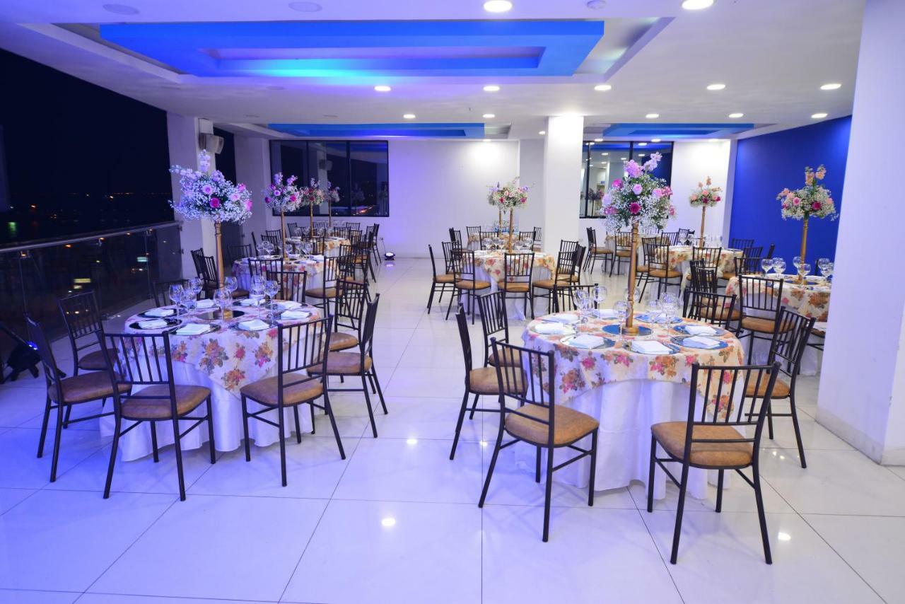 Hotel - Centro Comercial Punta Del Mar Salinas (Santa Elena) Bagian luar foto